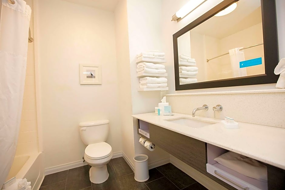 Hampton Inn By Hilton Toledo Oregon