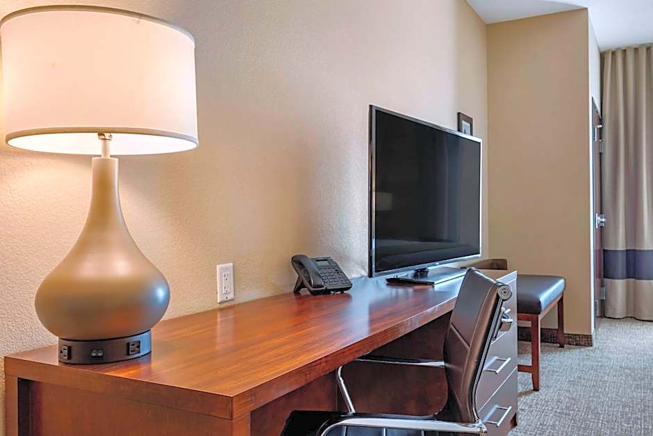 Comfort Inn & Suites Edgewood