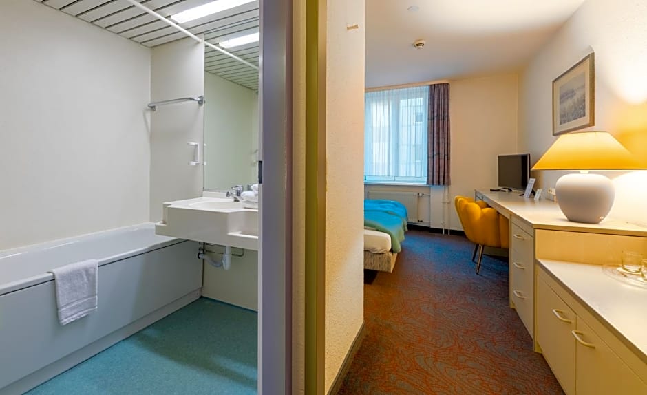 Hessenland Hotel Kassel Innenstadt by Stay Awesome