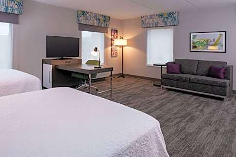 Queen Studio Suite with Two Queen Beds - Non-Smoking