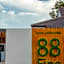 88 Fine Hotel