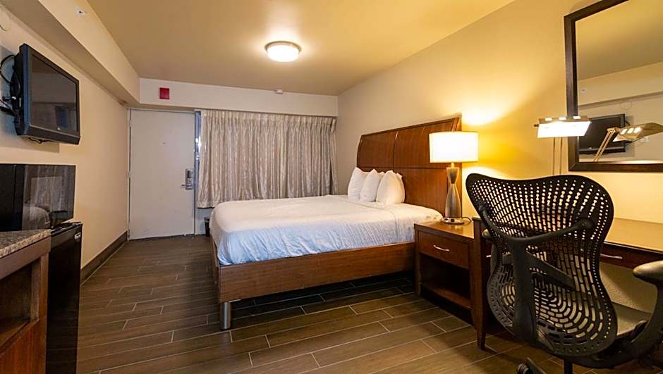 Magnuson Extended Stay and Suites Airport Hotel