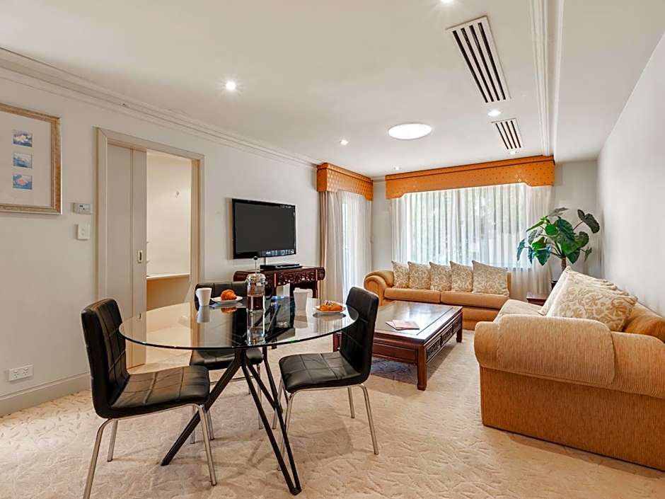 The Peninsula Riverside Serviced Apartments