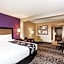 La Quinta Inn & Suites by Wyndham Clearwater South