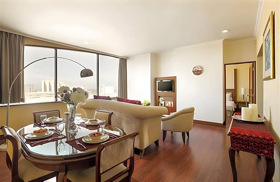 Horison Arcadia Mangga Dua