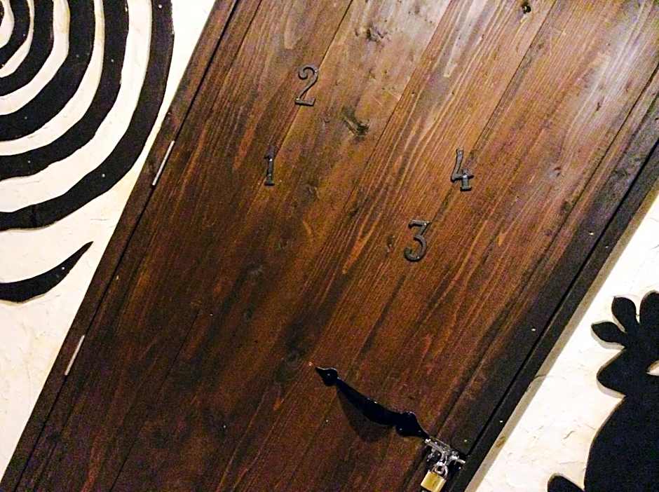 Taketomijima Guesthouse and je Taime