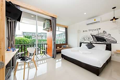 Deluxe Double Room with Balcony