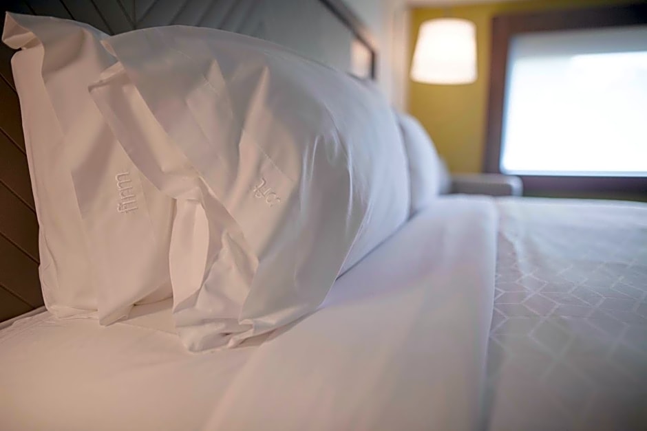 Holiday Inn Express Athens - University Area By IHG