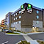 Holiday Inn Express & Suites - Lenexa - Overland Park Area By IHG