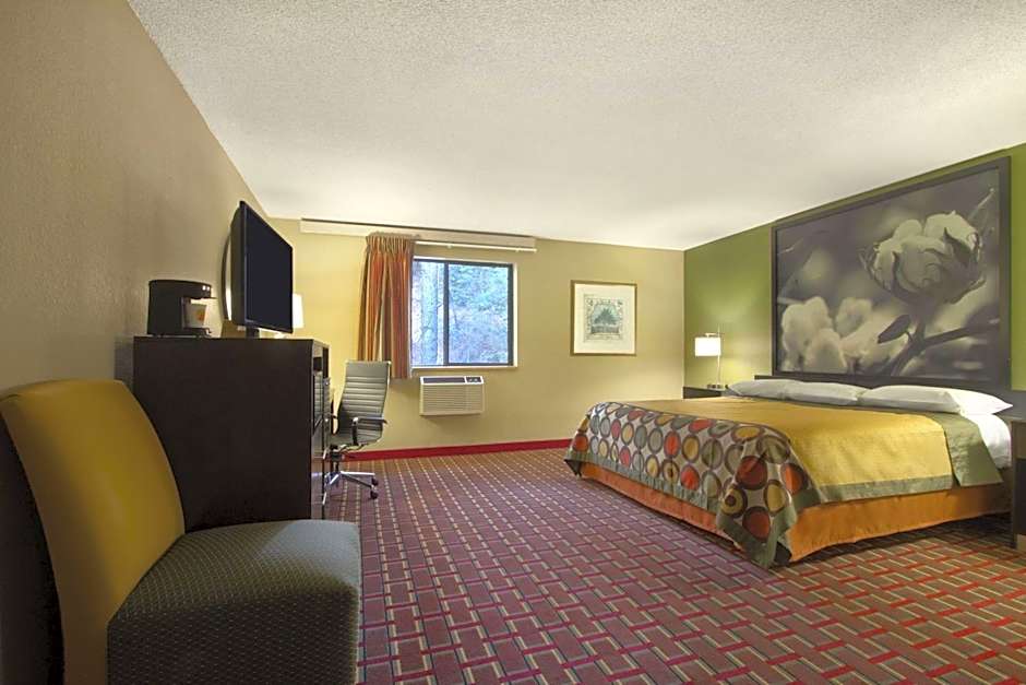 Super 8 by Wyndham Homewood Birmingham Area