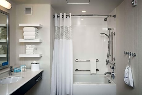 2 Queen Mobility Accessible with Tub Balcony Non-Smoking