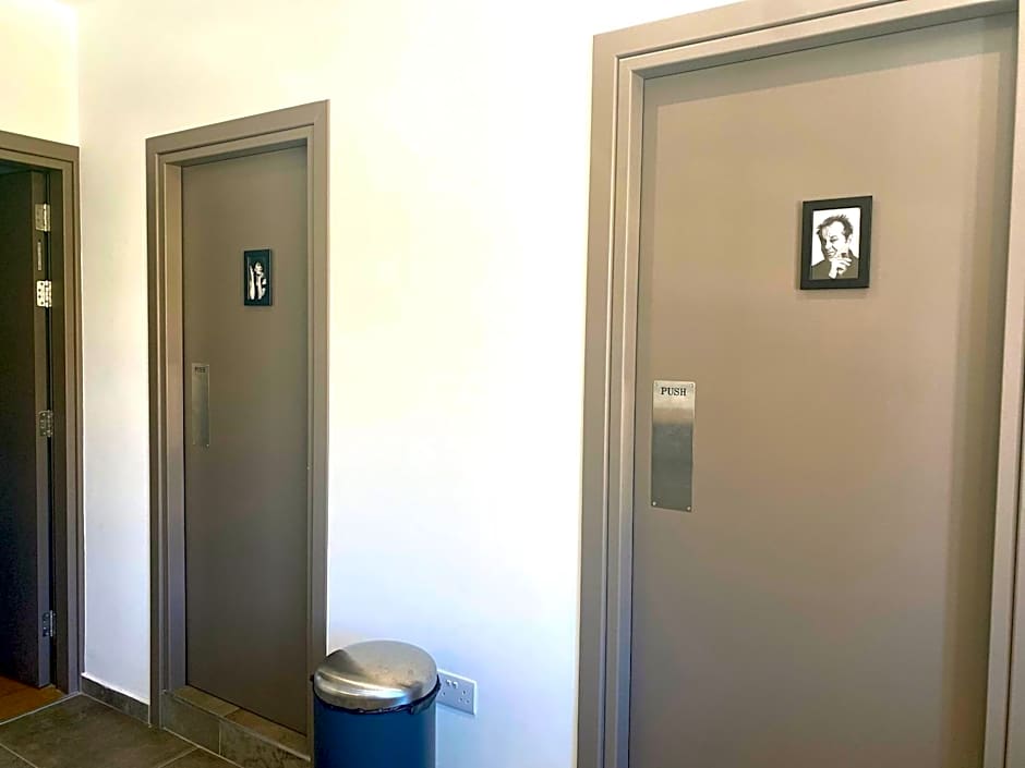 Urban Habitat Capsule Beds