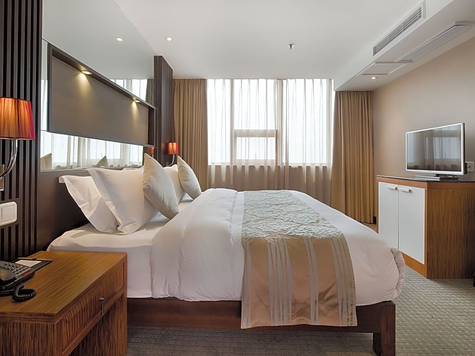 Chongqing Golden View Hotel