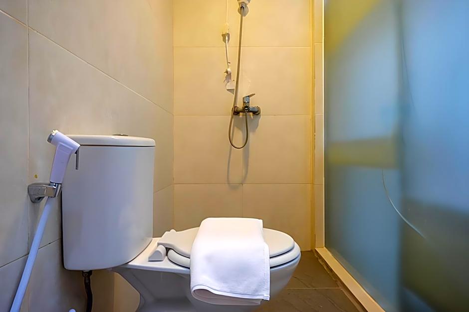 RedDoorz @ Jalan Kartini Semarang