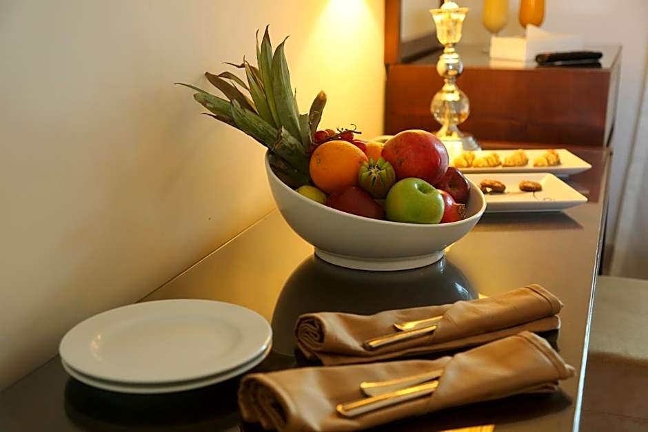 TOLIP Golden Plaza Hotel