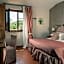 Hotel Casolare Le Terre Rosse