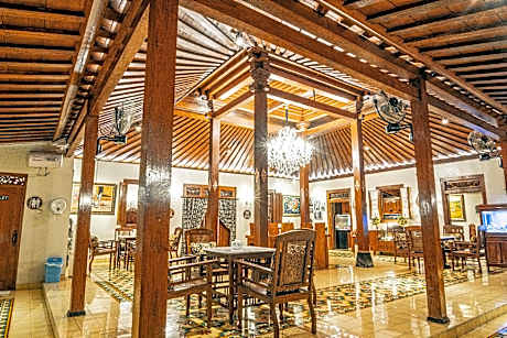 nDalem Kartowikoro 1835