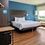 Tru by Hilton Manteca