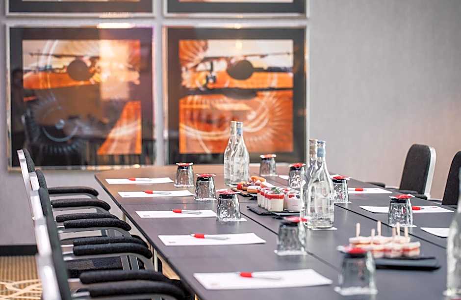 Leonardo Hotel Zurich Airport