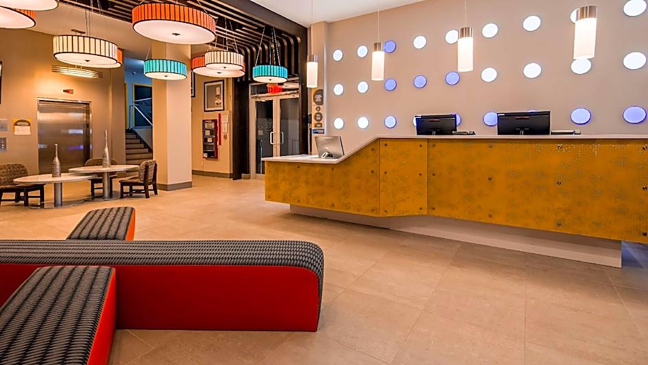 GLo Best Western Brooklyn NYC