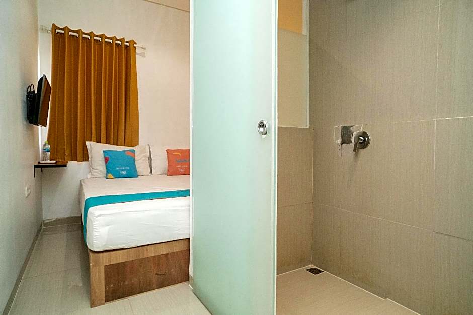 Sans Hotel Kupang Indah Surabaya