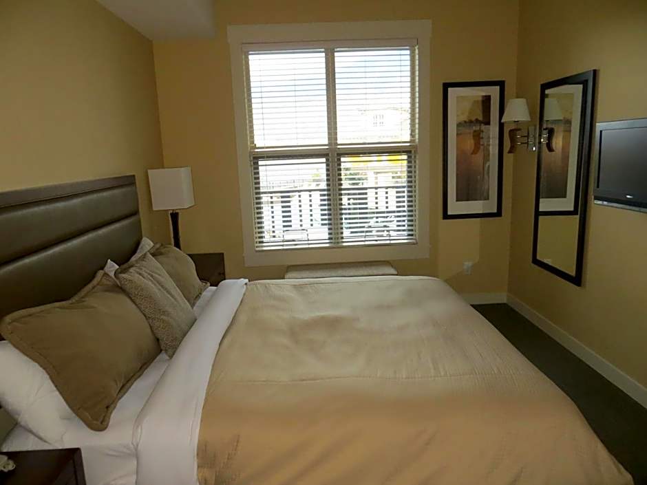 Zdjęcie 1 z 6 — 1 Bedroom Suite, Mountain View