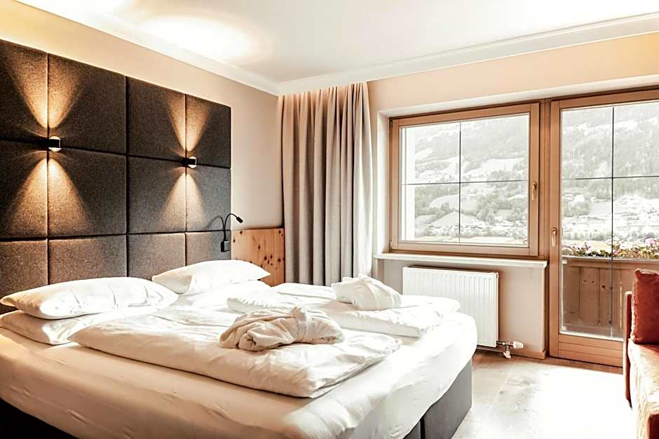HELD - Hotel & Spa , 4 Sterne Superior, Zillertal