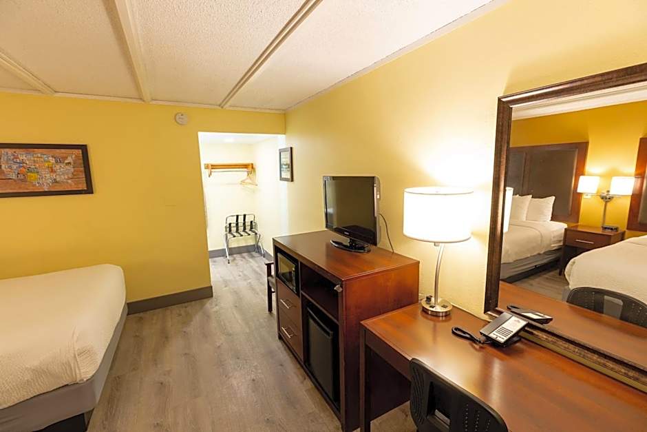 Kings House Motor Hotel, a Dazzler Select by Wyndham
