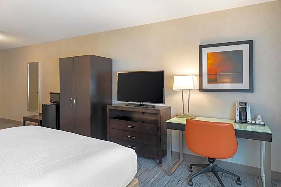 Holiday Inn Express Colton By IHG