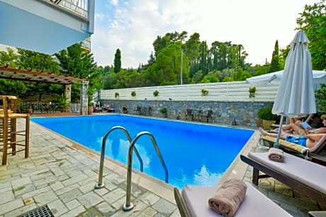 Neda Hotel