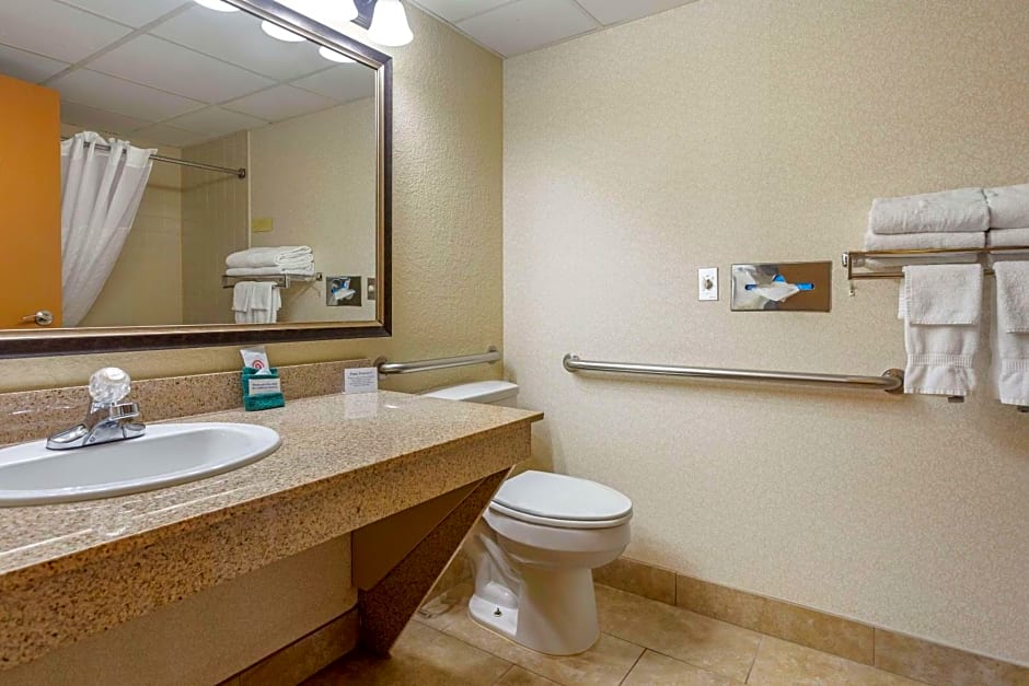 Comfort Inn at Thousand Hills