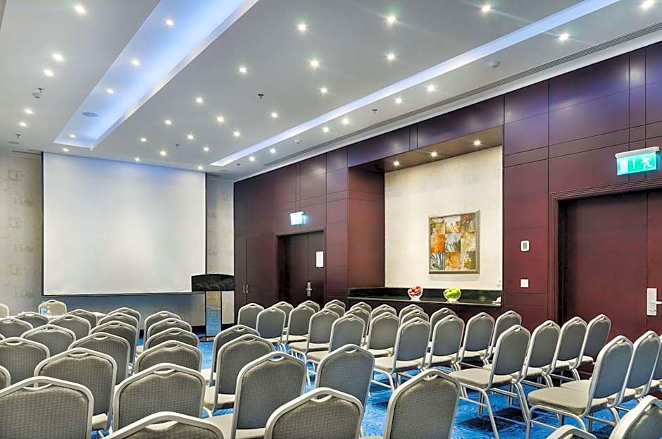 Hilton Alexandria Green Plaza