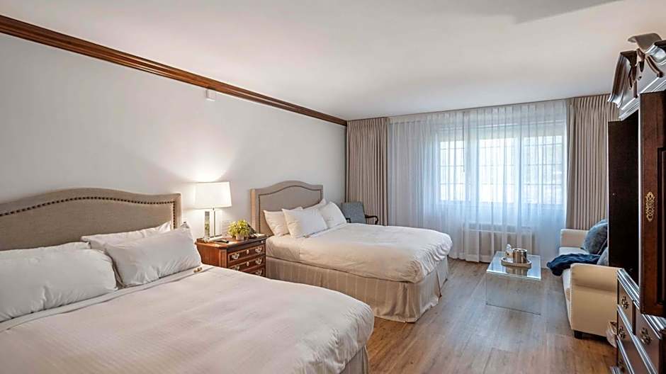 Avon Old Farms Hotel