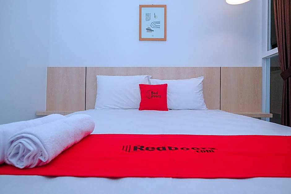 RedDoorz Syariah @ Tlogosari Semarang