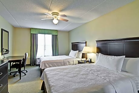 One-Bedroom Suite with Two Queen Beds - Disability Access/Non-Smoking 