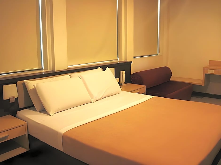 Olongapo Travel Lodge