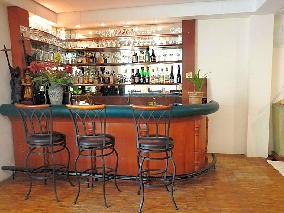 Coco Grande Hotel