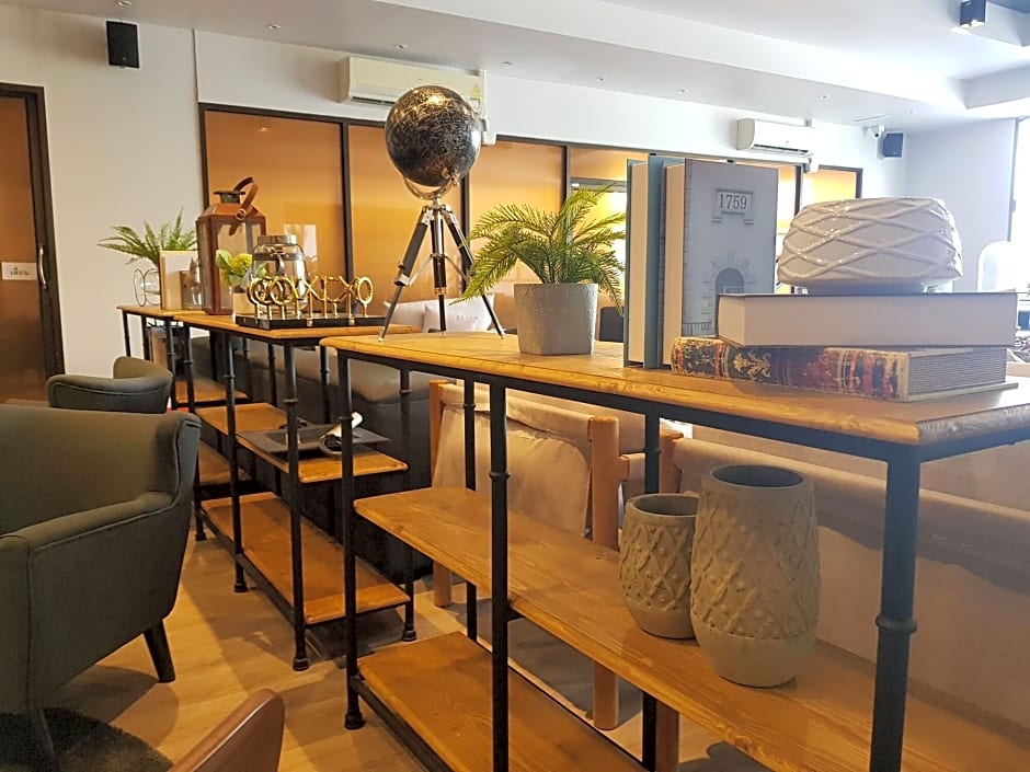 7 Days Premium Hotel Bangna