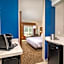 Holiday Inn Express and Suites Chatsworth By IHG