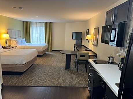 Queen Studio with Two Queen Beds - Hearing Accessible - Non-Smoking