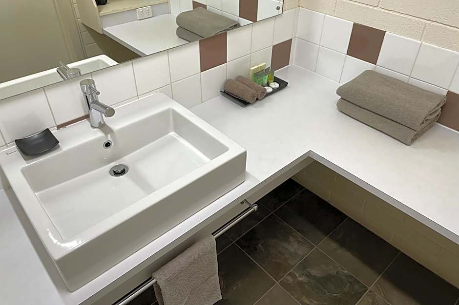 Central Highlands Motor Inn