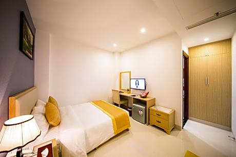 Standard Double Room-No Window