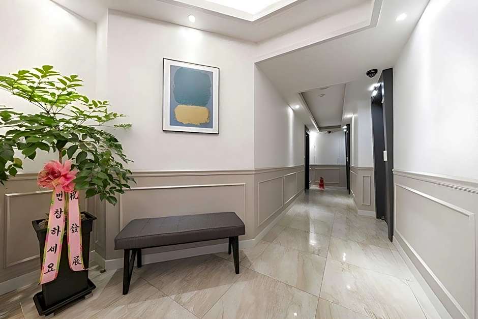 Busan Seomyeon Business Hotel J7