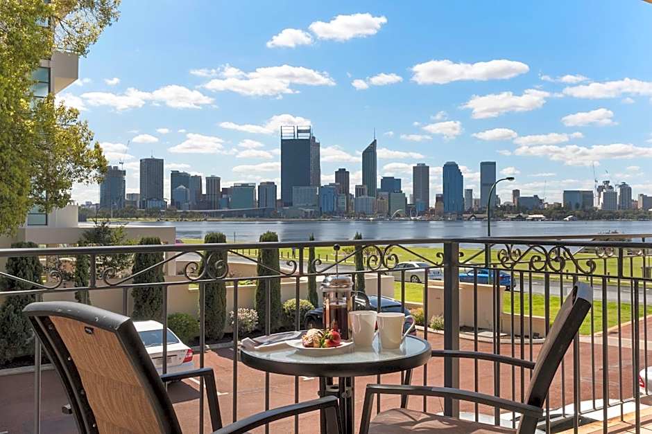 The Peninsula Riverside Serviced Apartments