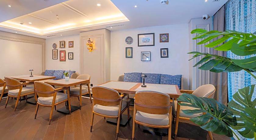 Grand Hilarium Hotel