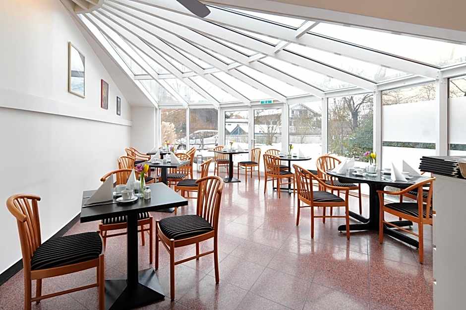 Ambassador Parkhotel