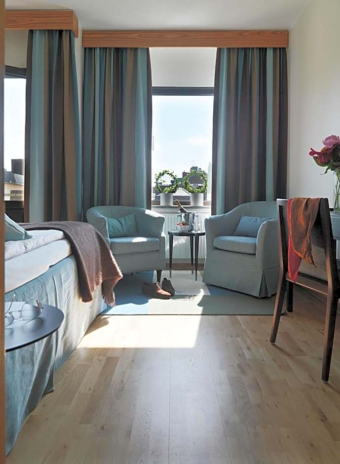Home Hotel Wellington