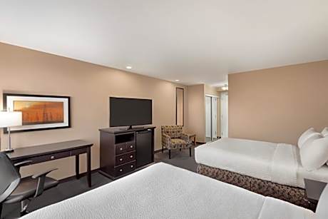 Queen Room with Two Queen Beds - Non-Smoking