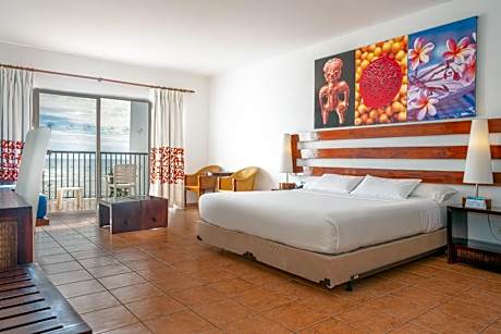 Queen Room with Sea View