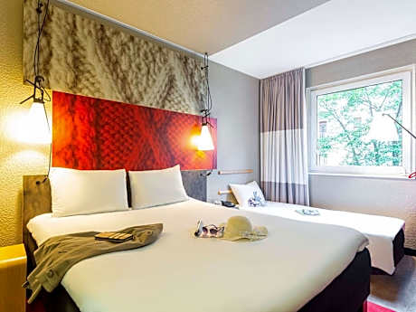 Superior Double Room and Sofa